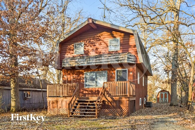 Photo - 26646 Elmwood Ave