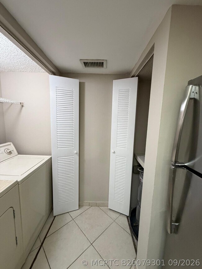 9066 W Atlantic Blvd Unit 413