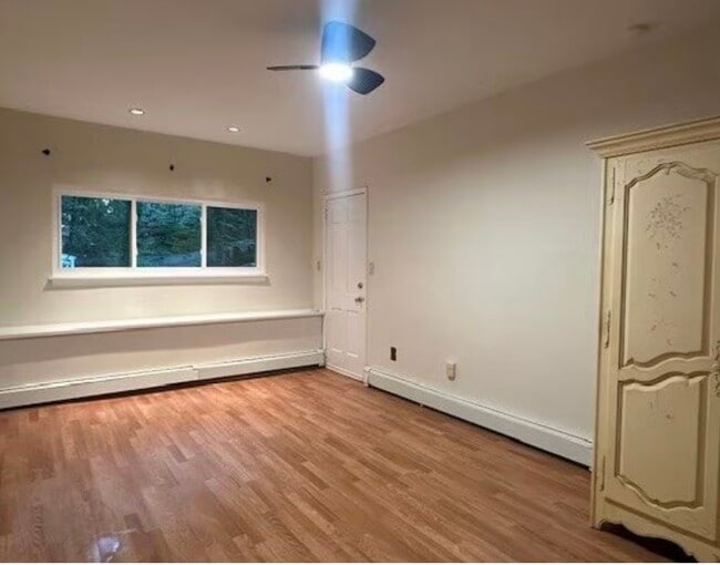 409 Adams St Unidad Onebedroom