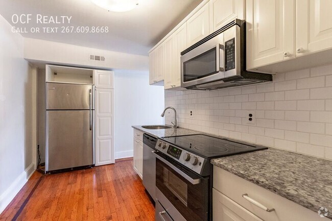 Building Photo - One Bed Rittenhouse Apartment Unit 3F