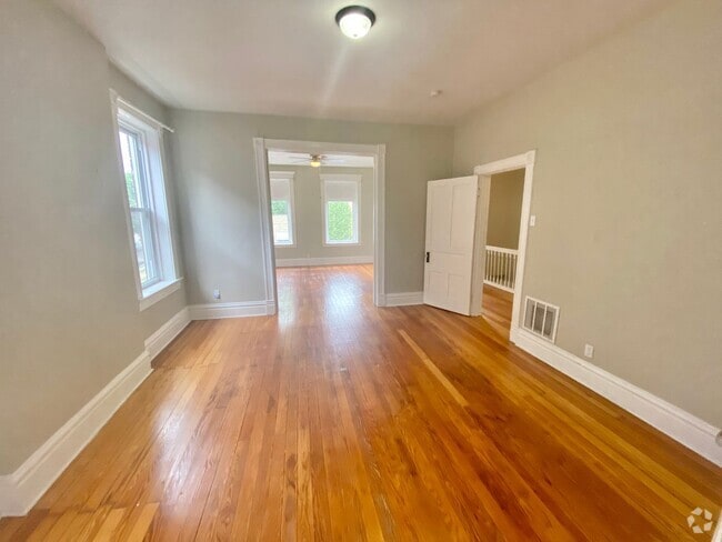 Building Photo - 2852 Wyoming St Unit 2852 2nd Fl Wyoming Rental
