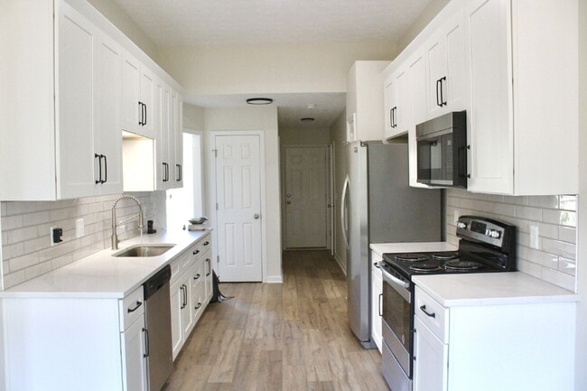 Photo - Stunning Move-In Ready Home in Hendersonville – Minutes from Old Hickory Lake!