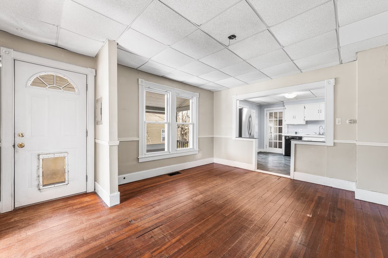 Photo - 107 Main St (Ivoryton, CT)