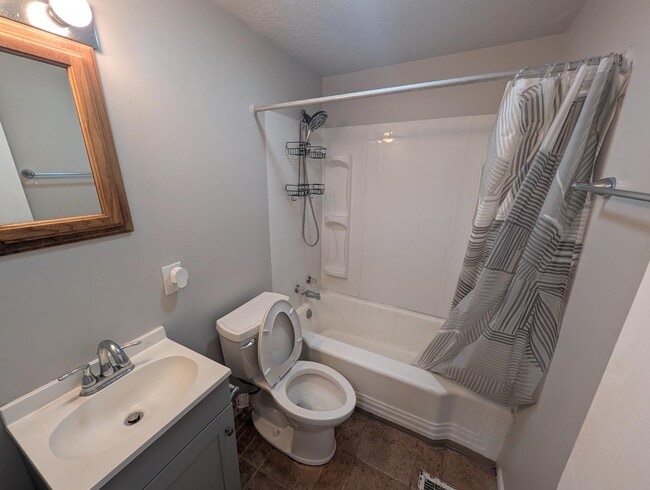 Building Photo - 3705 Woldhaven Dr