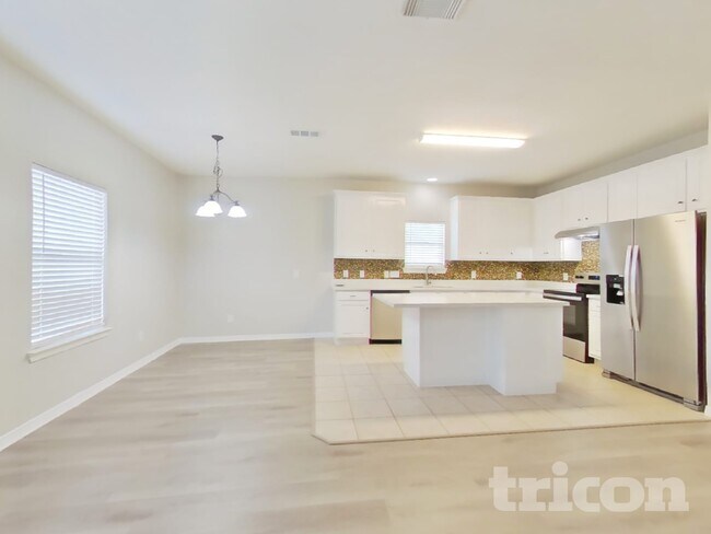 Photo - 21214 Peachvine Ln