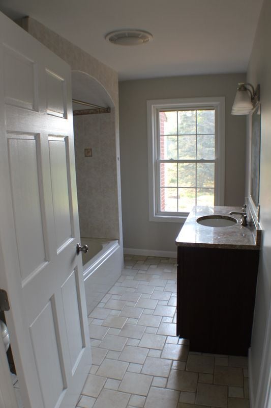 Photo - 53 Carpenter