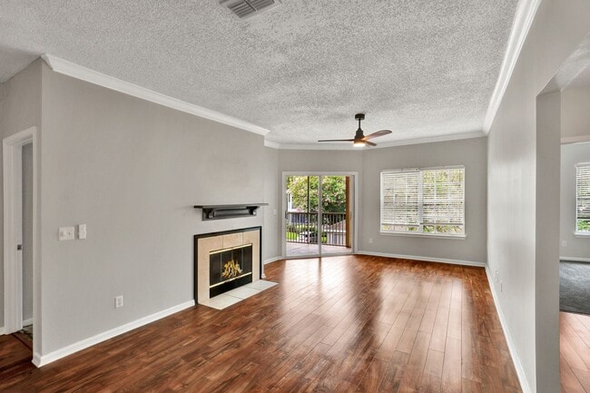 Photo - 3 bedroom/ 2 bathroom condo next to St Joh...