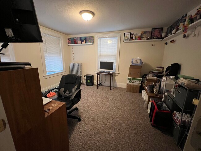 Photo - 1671 N Van Buren St