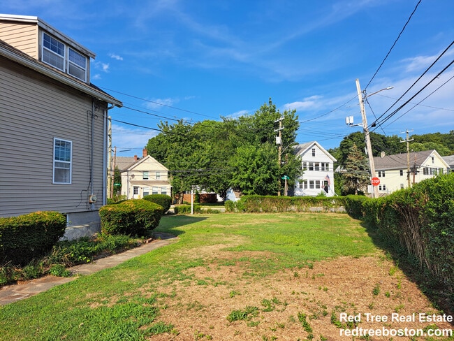 Photo - 158 Baker St