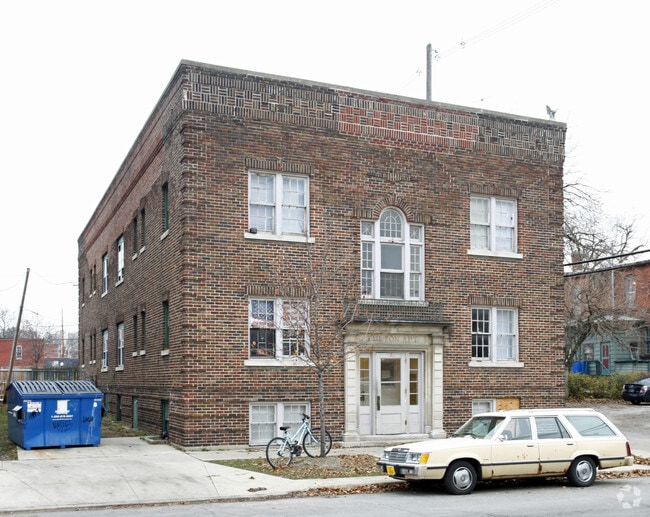 922 Fulton St Apartments For Rent in Fort Wayne, IN