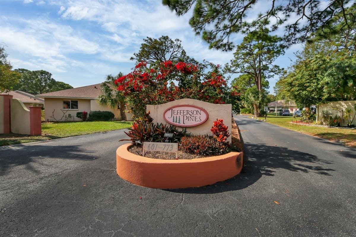 Photo - 601 N Jefferson Ave (Sarasota, FL)