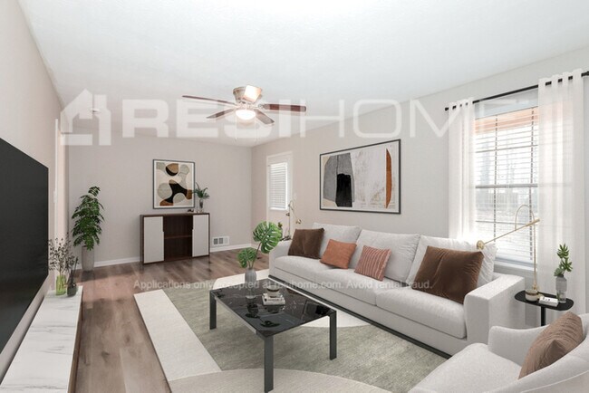 Photo - 3943 Woodland Cir SE