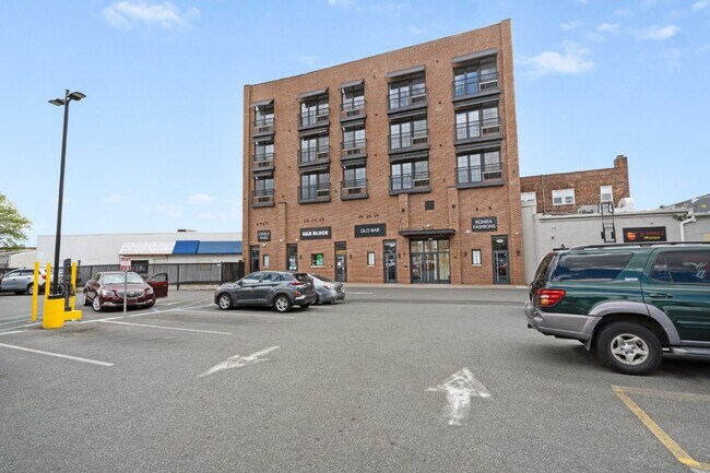 Brand New Barbara Anne Lofts. 1 MONTH FREE... - Brand New Barbara Anne Lofts. 1 MONTH FREE... Unit 408
