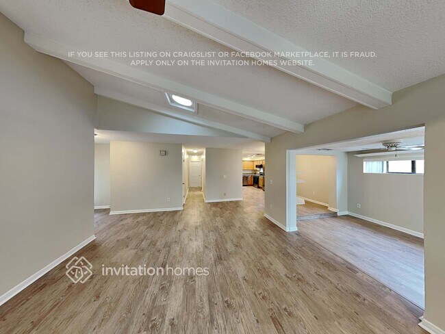 Photo - 1463 Oak Pl