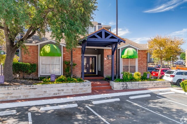 Photo - Oaks of Northgate Apartment Homes