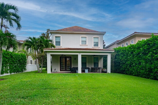 Photo - 108 Canterbury Pl