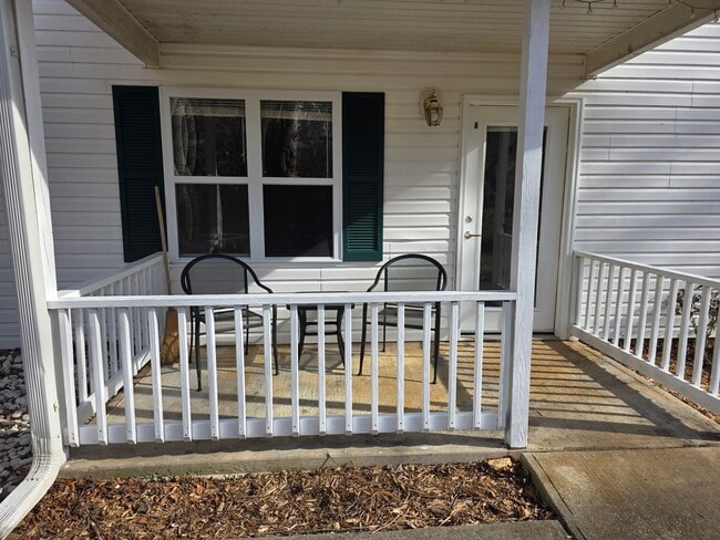 Photo - 30 Robinson Cove Rd Unidad A