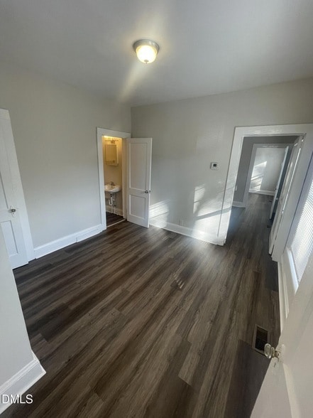 Photo - 307 Kennedy St