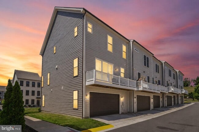 Photo - 283 Willis St