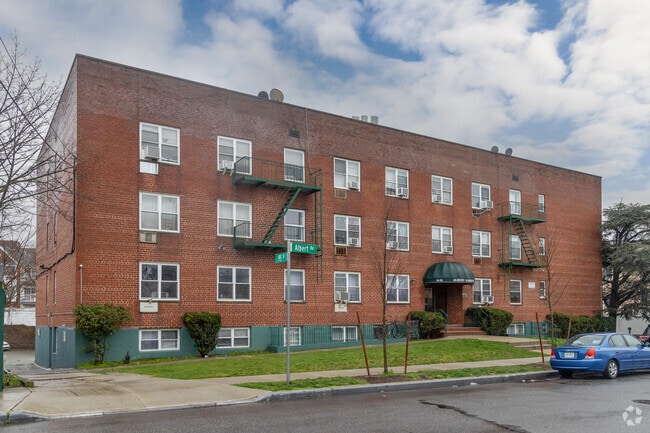 Photo - 94-20 Albert Rd Apartments