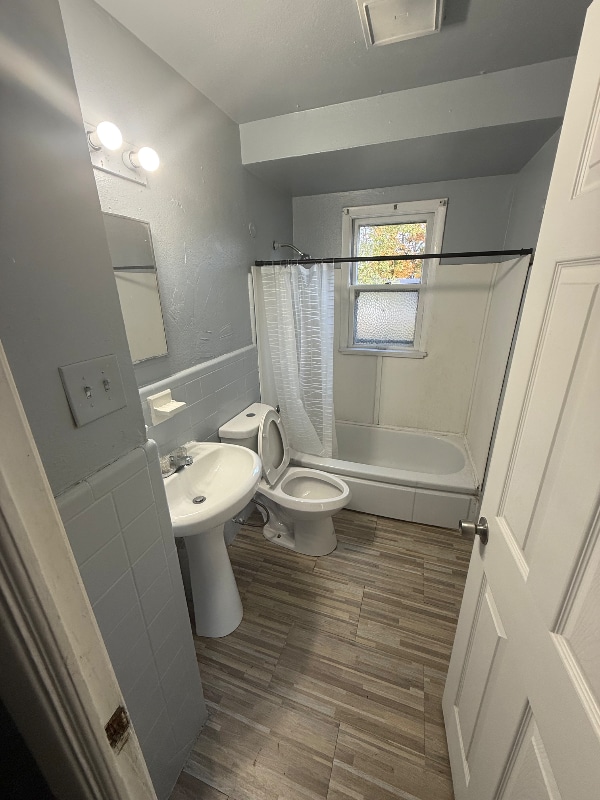 Photo - 10112 Cloverdale Dr