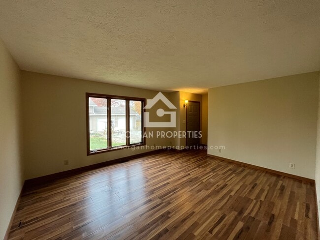 Photo - 320 Adams St