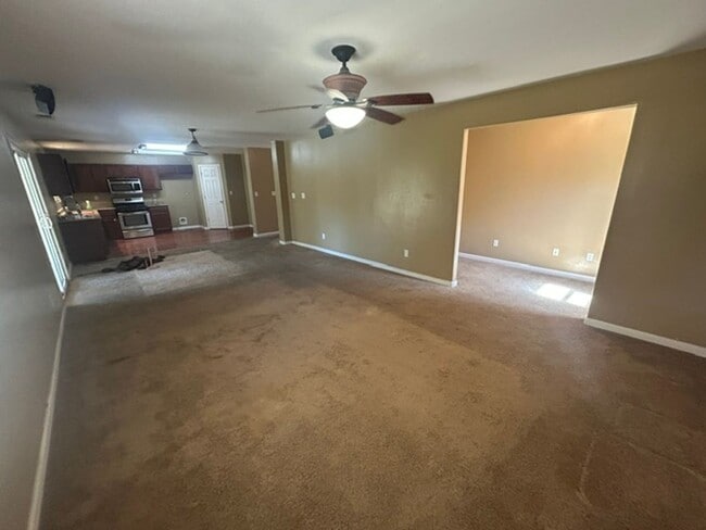 Photo - 2305 E Dorothea Ave