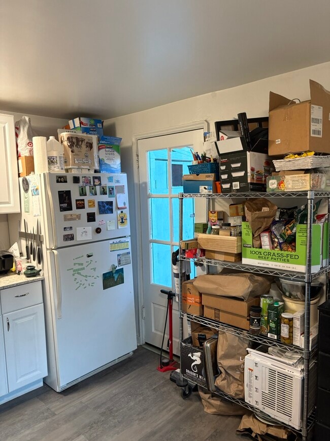 Photo - 955 Aspen St Unidad Rear