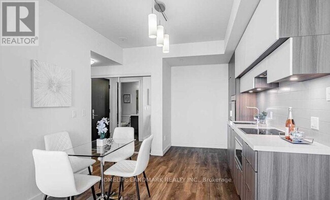 Photo - 8 Eglinton Ave E Unit 5607