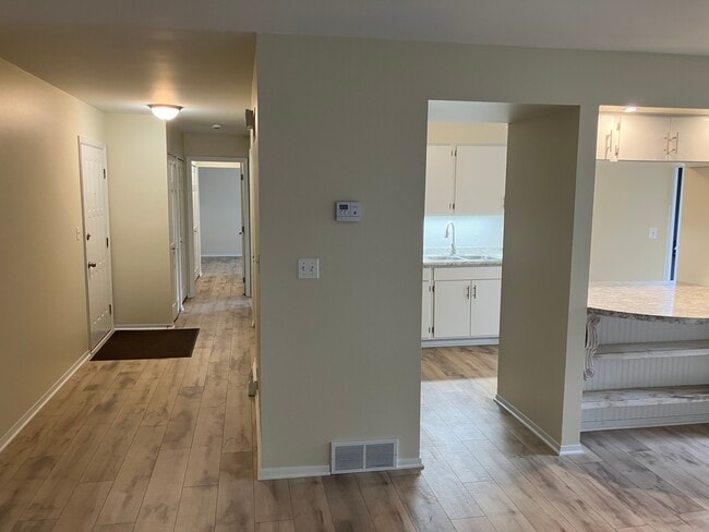 Photo - 1860 W Highland Ave Unit G-103