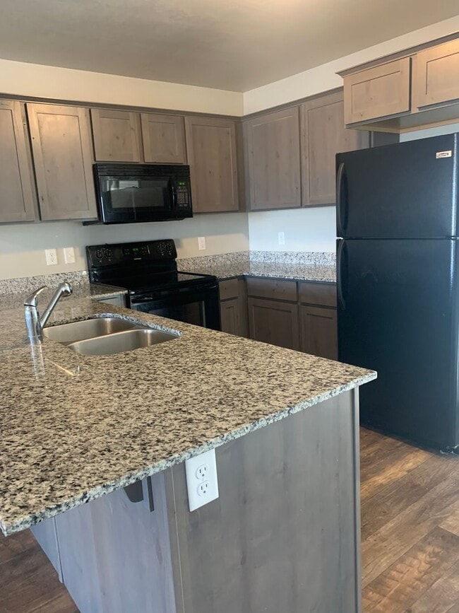 Photo - Lyman Triplex Unidad 307