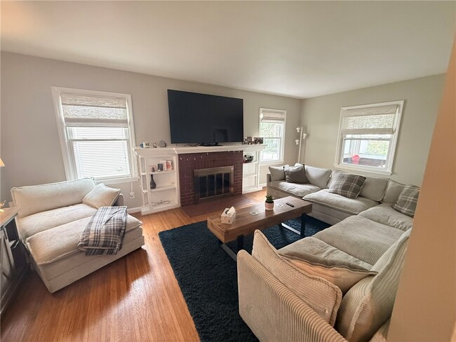 Photo - 165 Orchard Dr