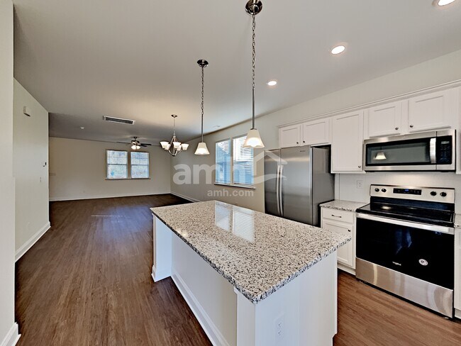 Photo - 207 Stowe Rd