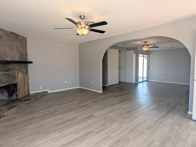 Photo - 2373 Oahu Ln