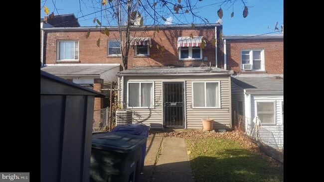Photo - 1143 19th St NE