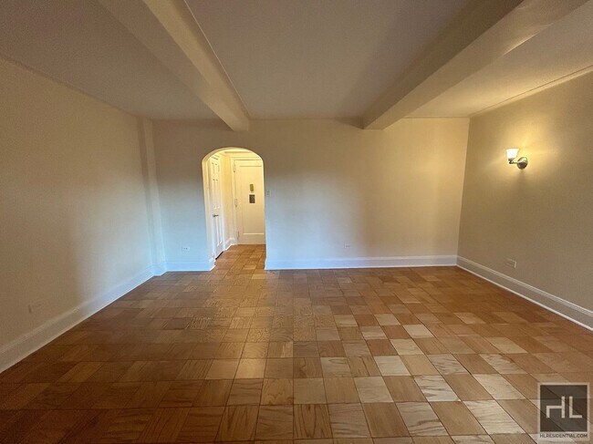 Photo - Christopher Street Unit 6E