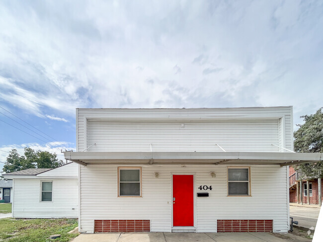 Building Photo - 404 S Mulberry St Rental