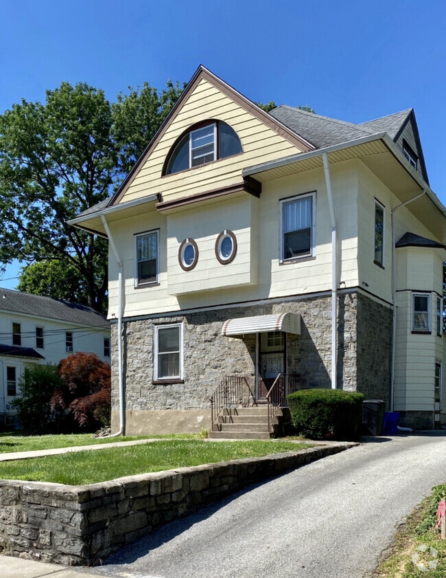 Building Photo - 214 W Garfield Ave Unit 3 Rental