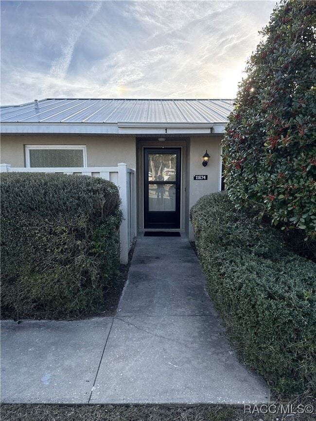 Building Photo - 11674 W Bayshore Dr