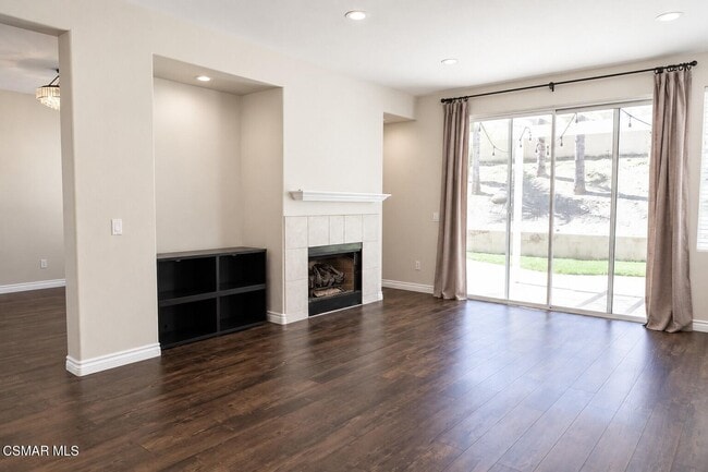Photo - 885 Aloe Ln