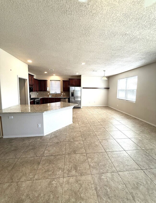 966 Verdinal Ln
