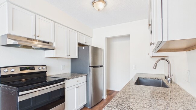 Photo - Upgraded 2-Bedroom Home in Minnetonka Unit 10253-302