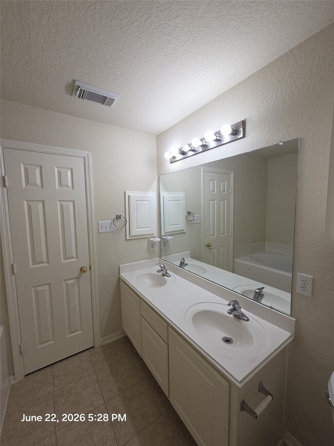 Photo - 17711 Barton Point Ln