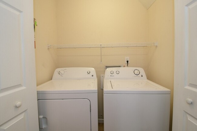 Photo - 2107-1 Ringgold Ct