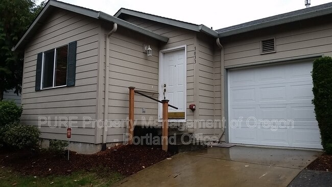 Building Photo - 3633 NE 158th Ave Rental