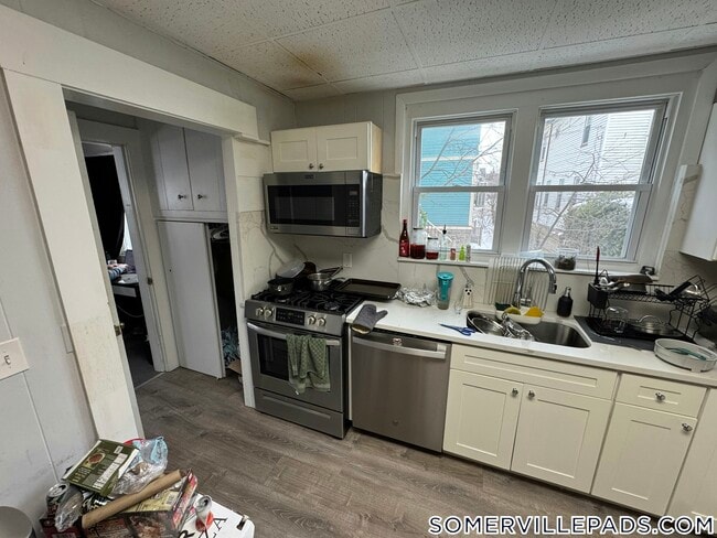 11 Burnham St Unit 1