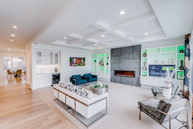 Photo - 11823 Saskatchewan Dr NW Unit SI ID1564654P