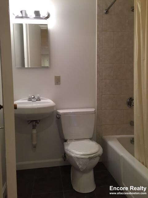 Photo - 272 Newbury St Unit 9