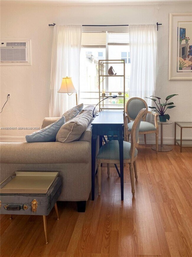 Photo - 820 Euclid Ave Unit 203