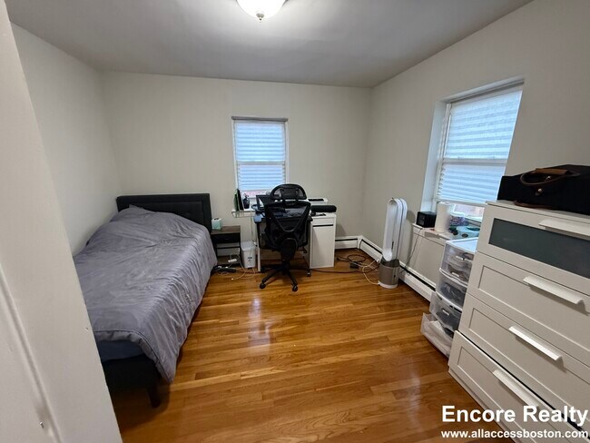 Photo - 69 Chiswick Rd Unit 15